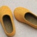 Handmade felted slippers from 100 percent natural sheep's wool (EU39, UK6 , US8.5 ), free shipping.