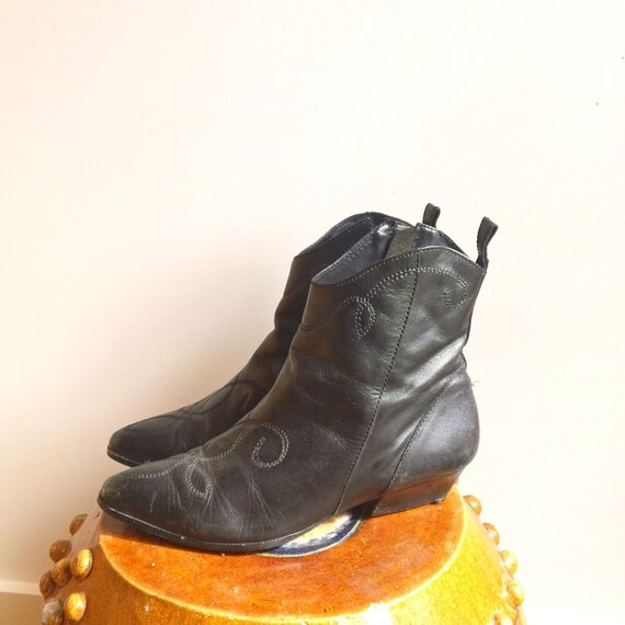 womens leather boots size 8