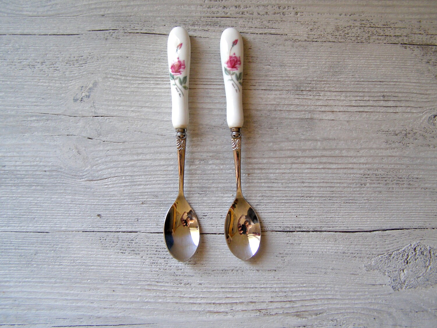 Porcelain handle Teaspoons Vintage stainless steel spoons