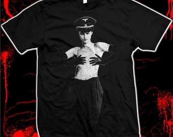 The Night Porter - Charlotte Rampling - Pre-shrunk 100% cotton t-shirt