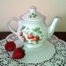 Sweet SADLER Strawberry Dogwood Teapot Made in England