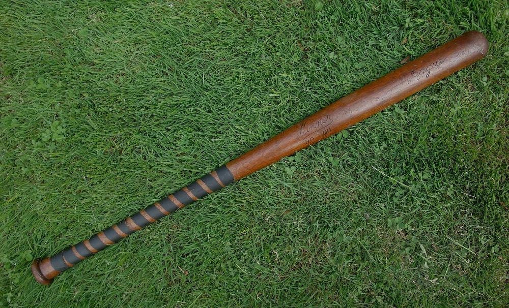 VINTAGE BASEBALL BAT1930'S Winner No. 80 Oak League Bat