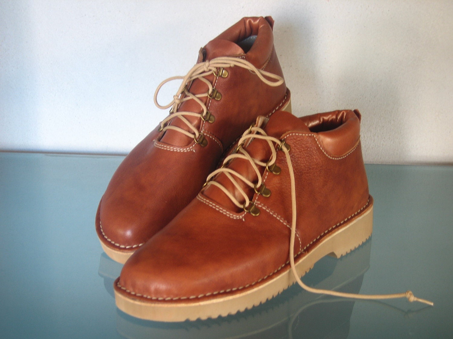 Handmade Leather Lightweight Hiking Boots for Women Wandler