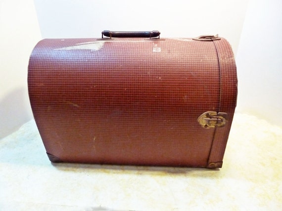 VINTAGE 1930s PET CARRIER Red and Black Houndstooth Valise