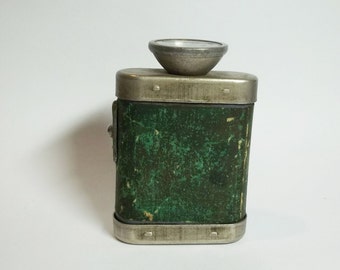 Vintage FLASH LIGHT, use it for home decor, shadow boxes, mixed media art...