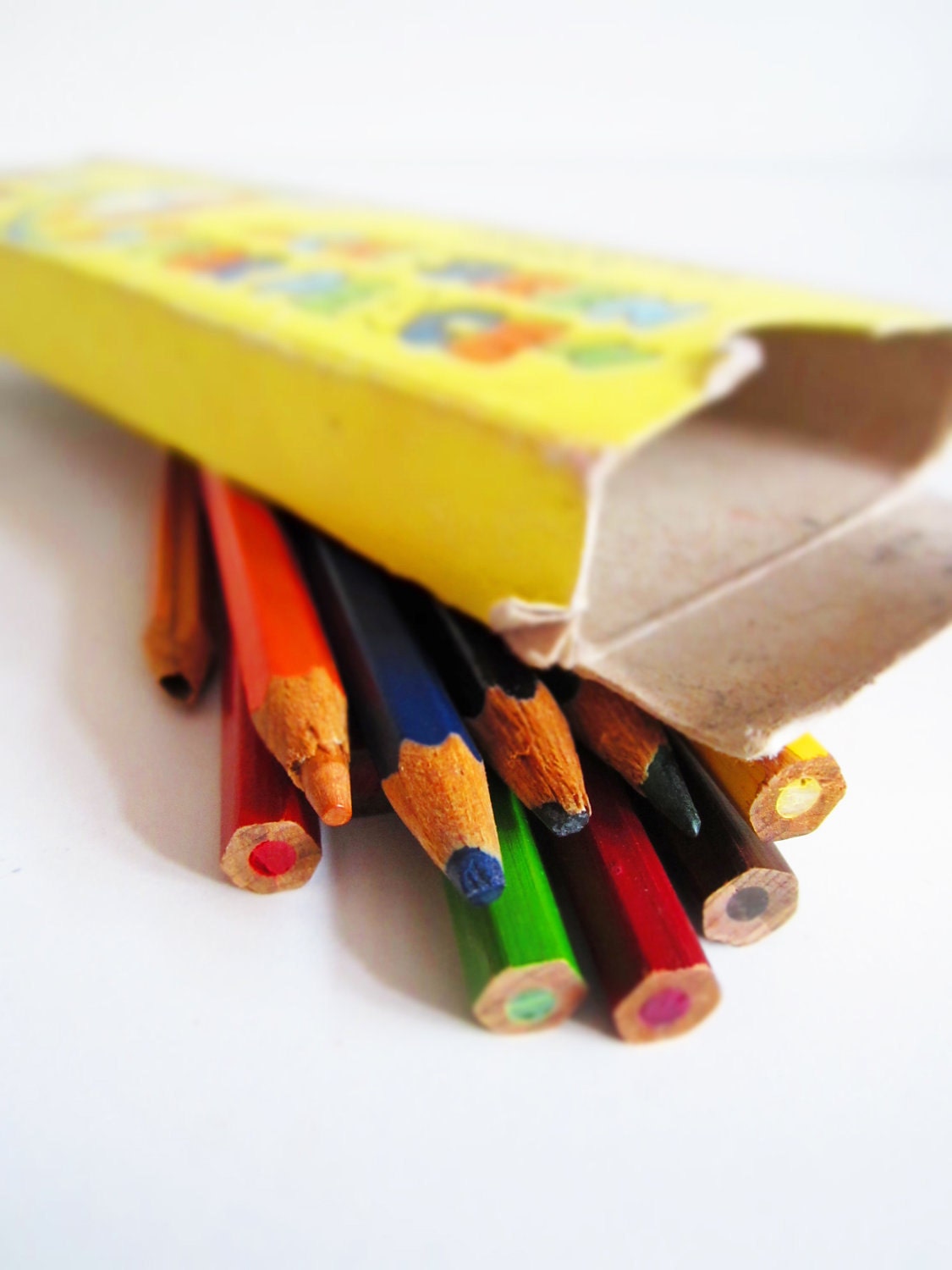 Beautiful VINTAGE pencils in a box. Use it for home decor