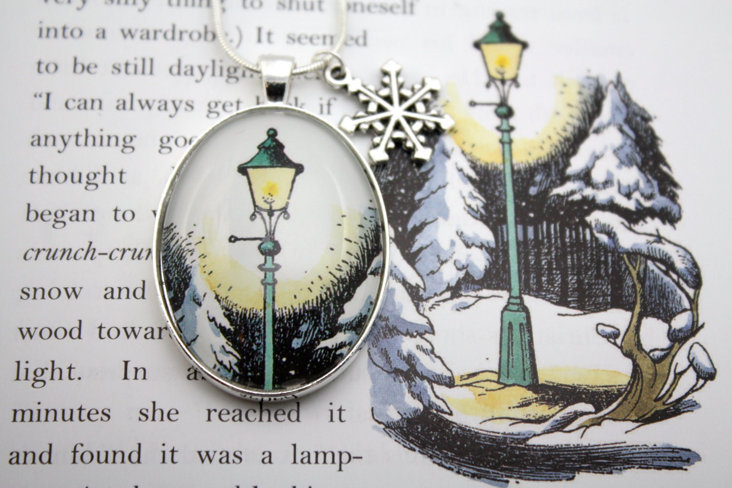 Lamppost Narnia Pinterest