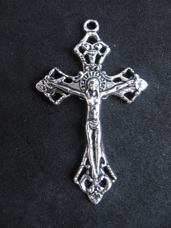Beautiful Pewter Rosary Crucifix Vintage Style