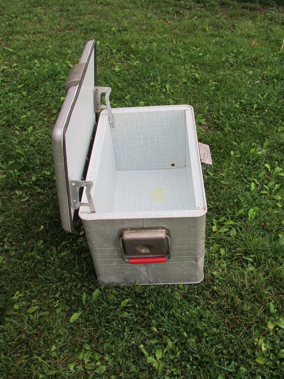 Vintage Metal Cooler Chest Thermaster by Poloron