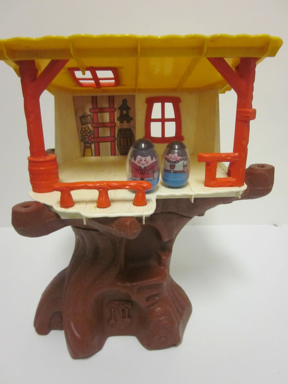 vintage treehouse toy