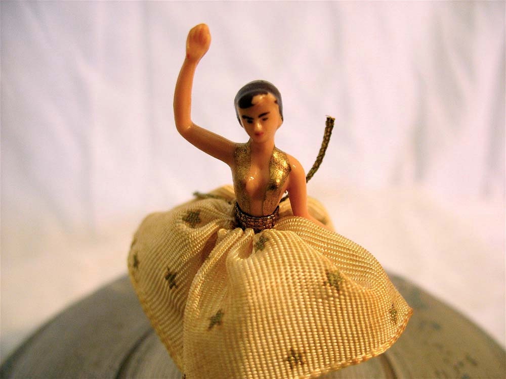 Vintage Cody Ballerina Music Box