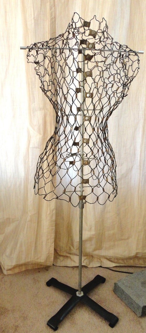 absolutely-fabulous-vintage-wire-mesh-dress-by-expressionofjoy