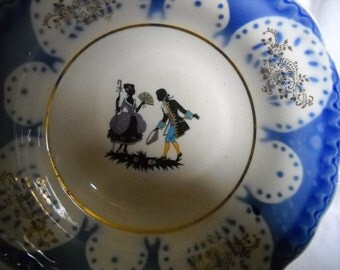 Vintage Bowl With Sillhoutte Center, Blue & White, 9 1/2 inch Vegetable Bowl