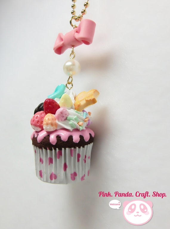 Polymer clay sweet treats cupcake keychain