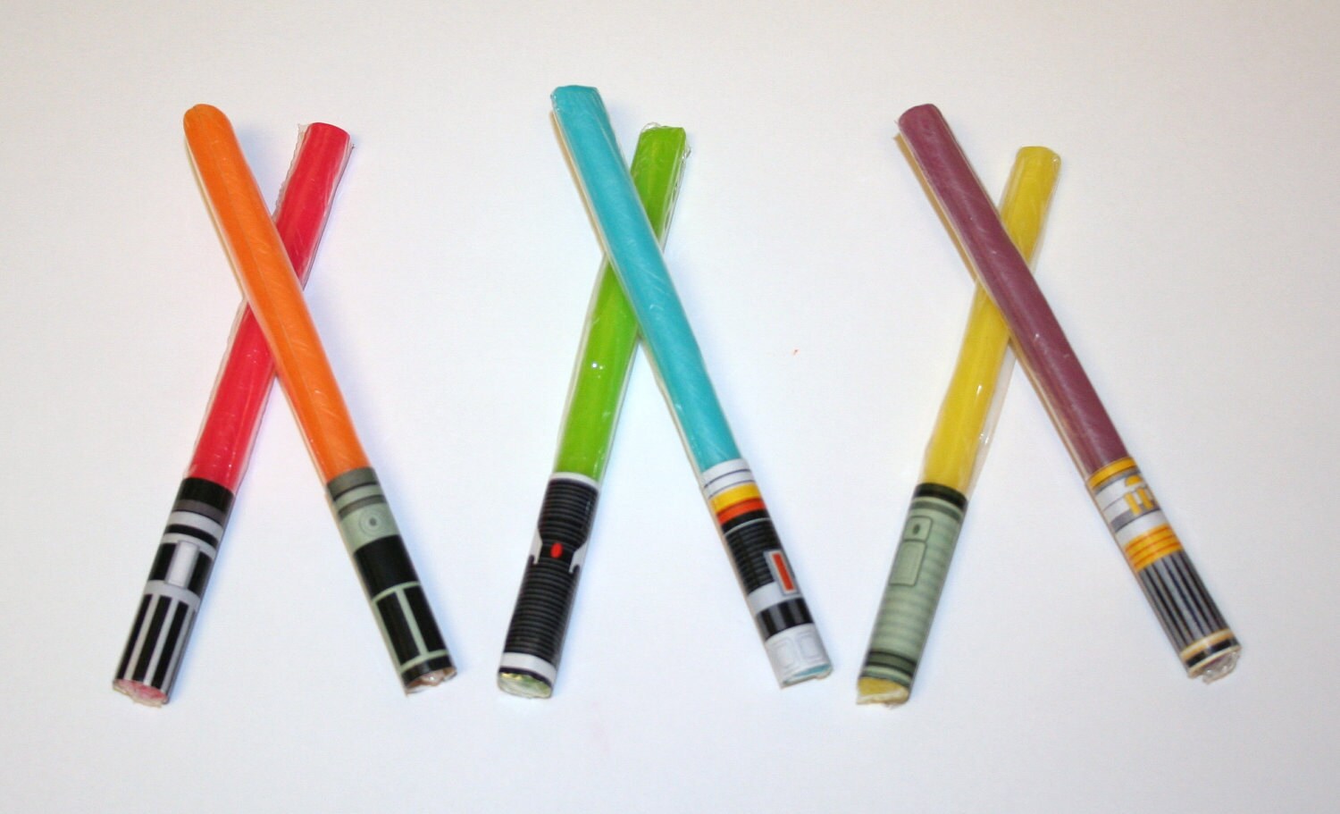 40 Star Wars Candy Lightsabers Similar to Darth Vader Yaddle