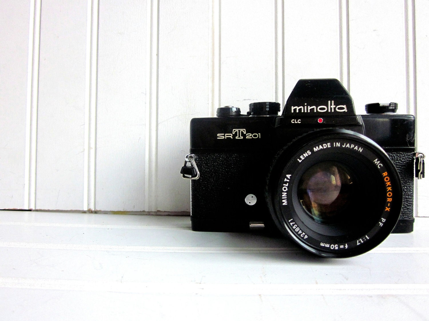 Vintage Camera Minolta SRT 201 35mm SLR Camera Black