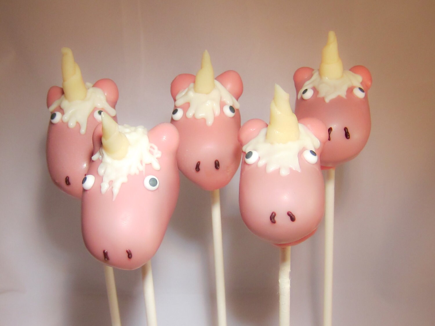 Unicorn Cake Pops Unicorn Cake Pops