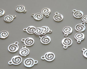 20 Round swirl charms shiny silver plated brass 9x7mm 6723FD