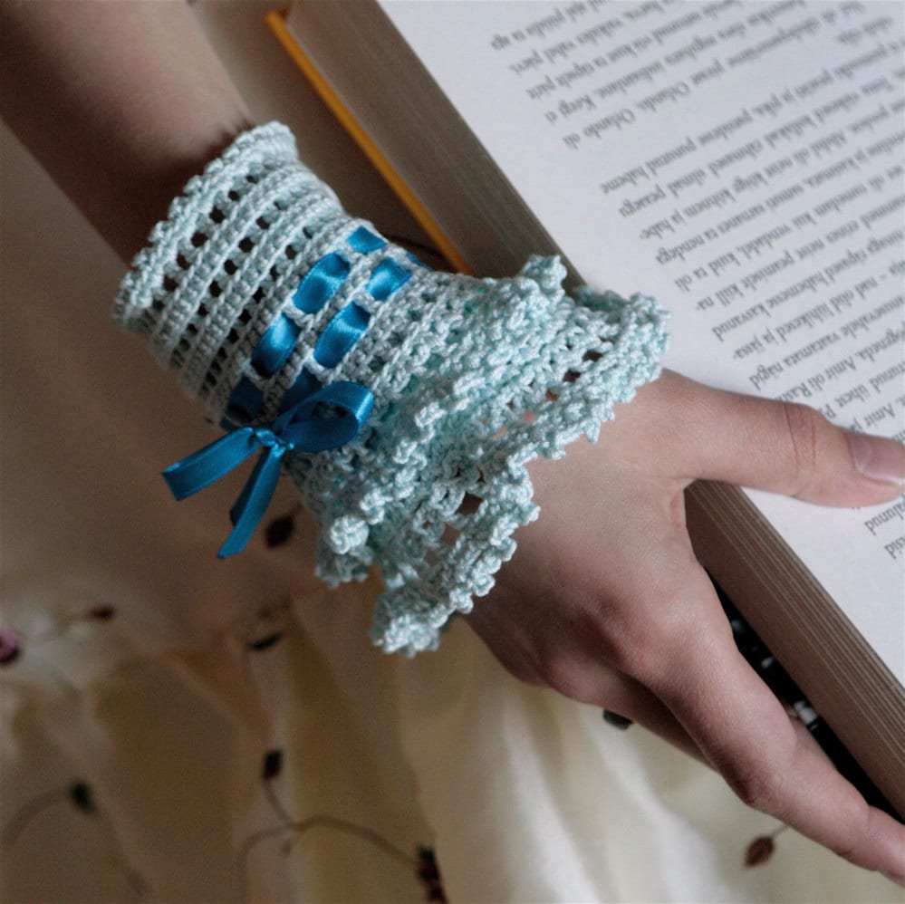 Crochet Layered Lace Cuff PDF PATTERN