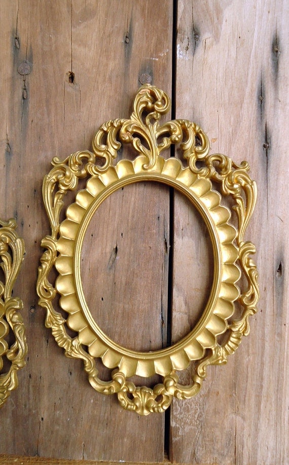 Vintage Picture Frames Gold Ornate Pair Gilded Oval Convex
