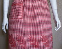 Popular items for gingham apron on Etsy