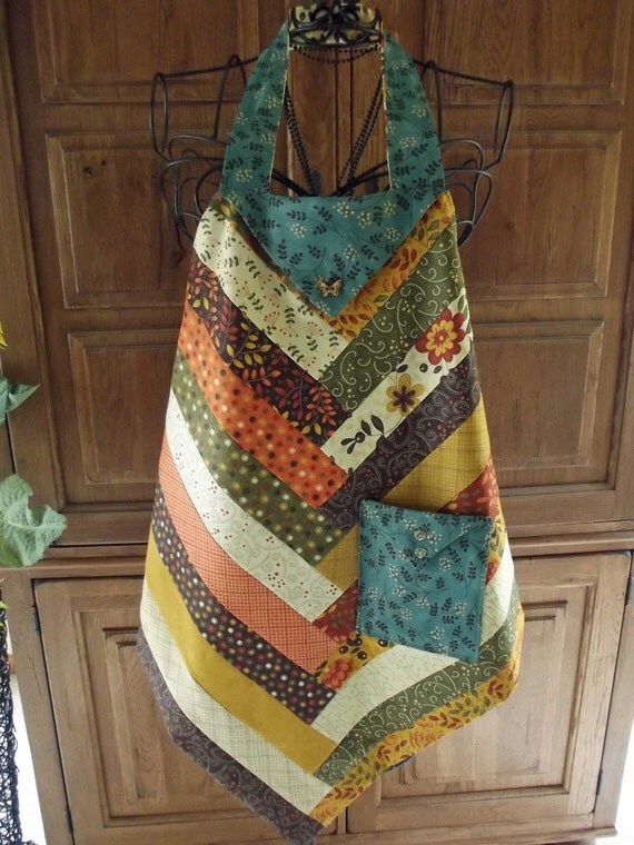 Items similar to Handmade Quilted Apron Free Shipping on Etsy
