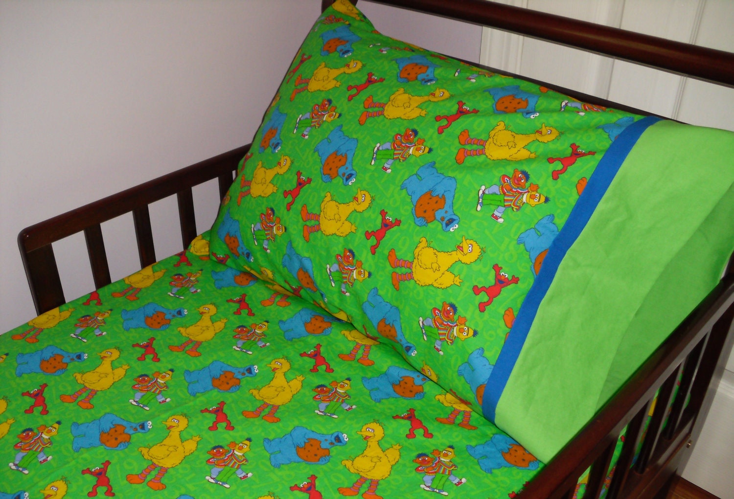 Sesame Street Baby Toddler Bed Fitted Sheet Standard