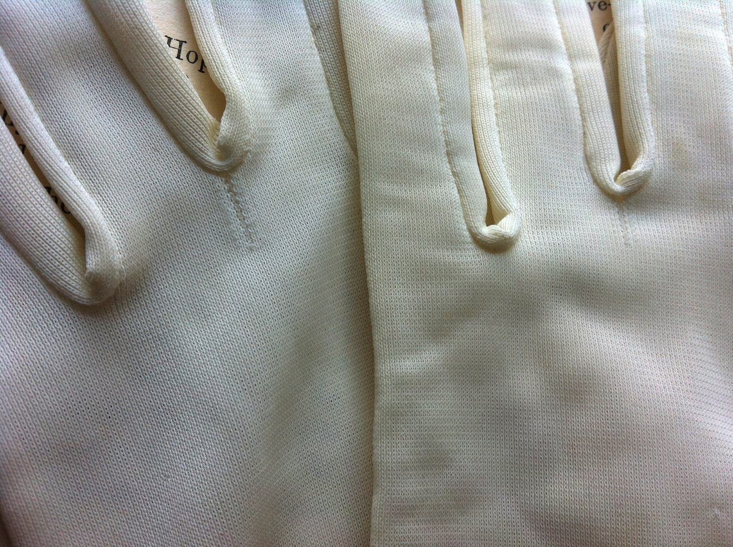 Vintage White Gloves Wedding Tea Gloves with Lace