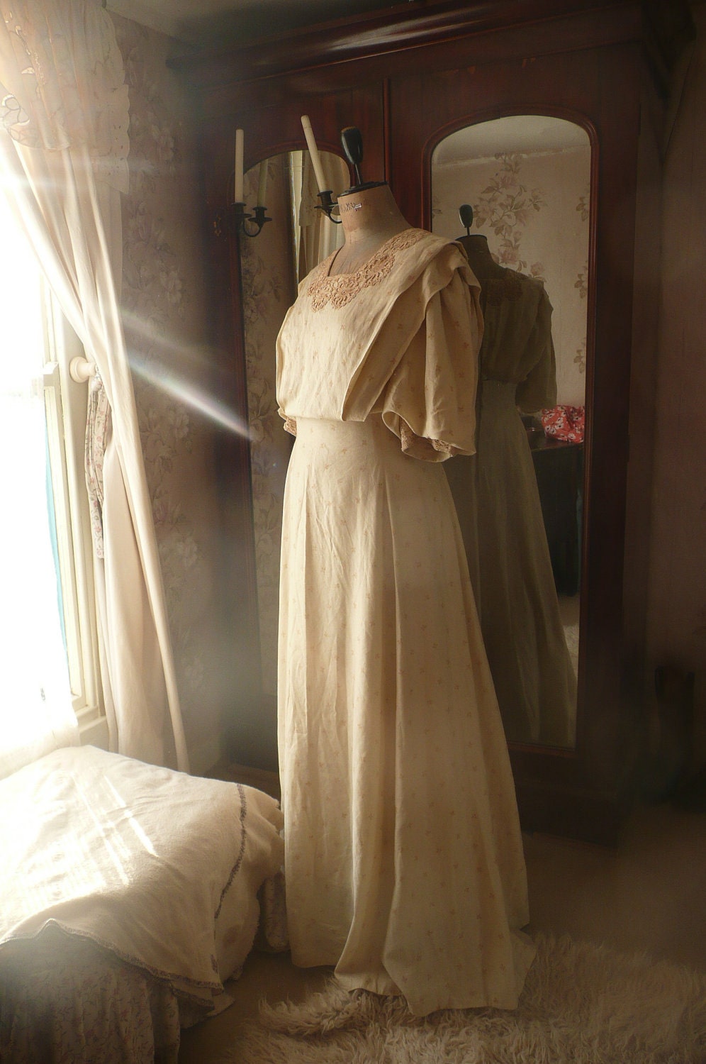 RESERVED-1909 Edwardian Gibson Girl day dress in cream linen.