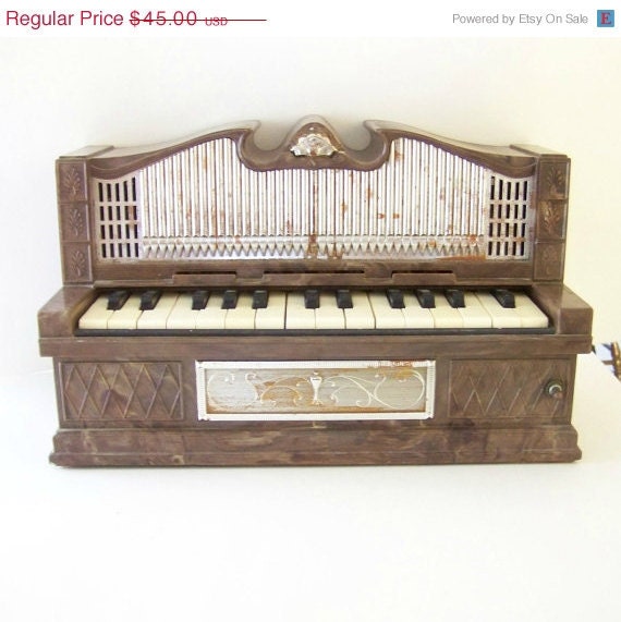 ON SALE Child's Toy Electric Golden Pipe Organ