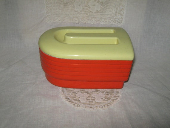 Art Deco covered refrigerator dish Westinghouse by MamaSaidVintage