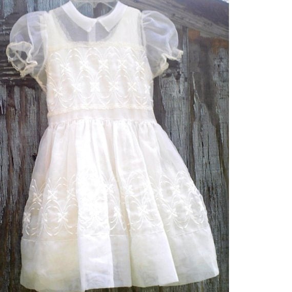 Girls First Communion Dress Vintage 1960s Slip Veil White