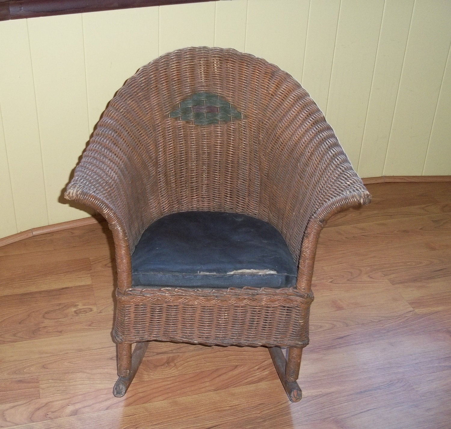 Victorian Heywood Wakefield Child Rocker Rocking Chair Wicker