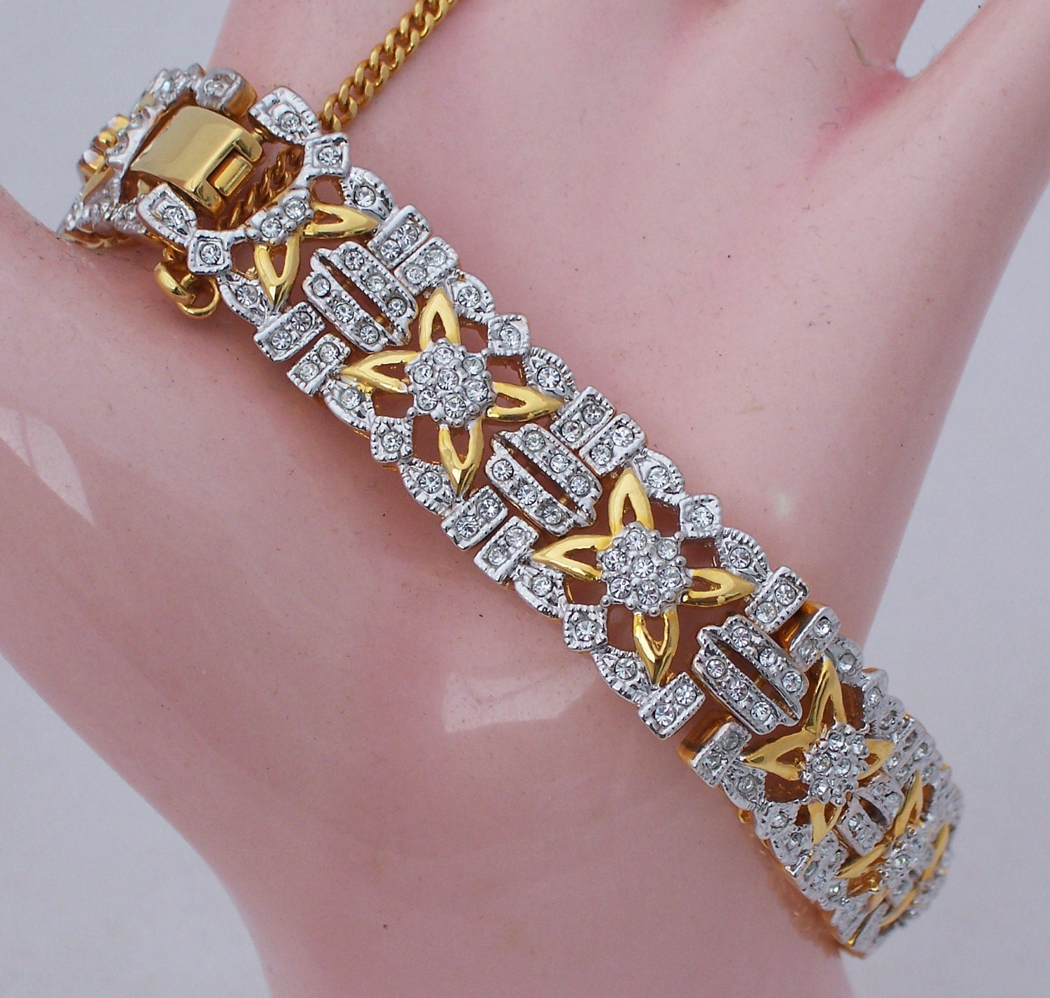 Jacqueline Kennedy Collection Link Bracelet Vintage Jewelry
