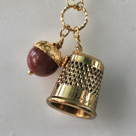 Peter Pan Jewelry Kiss Thimble Necklace with Acorn Peter Pan