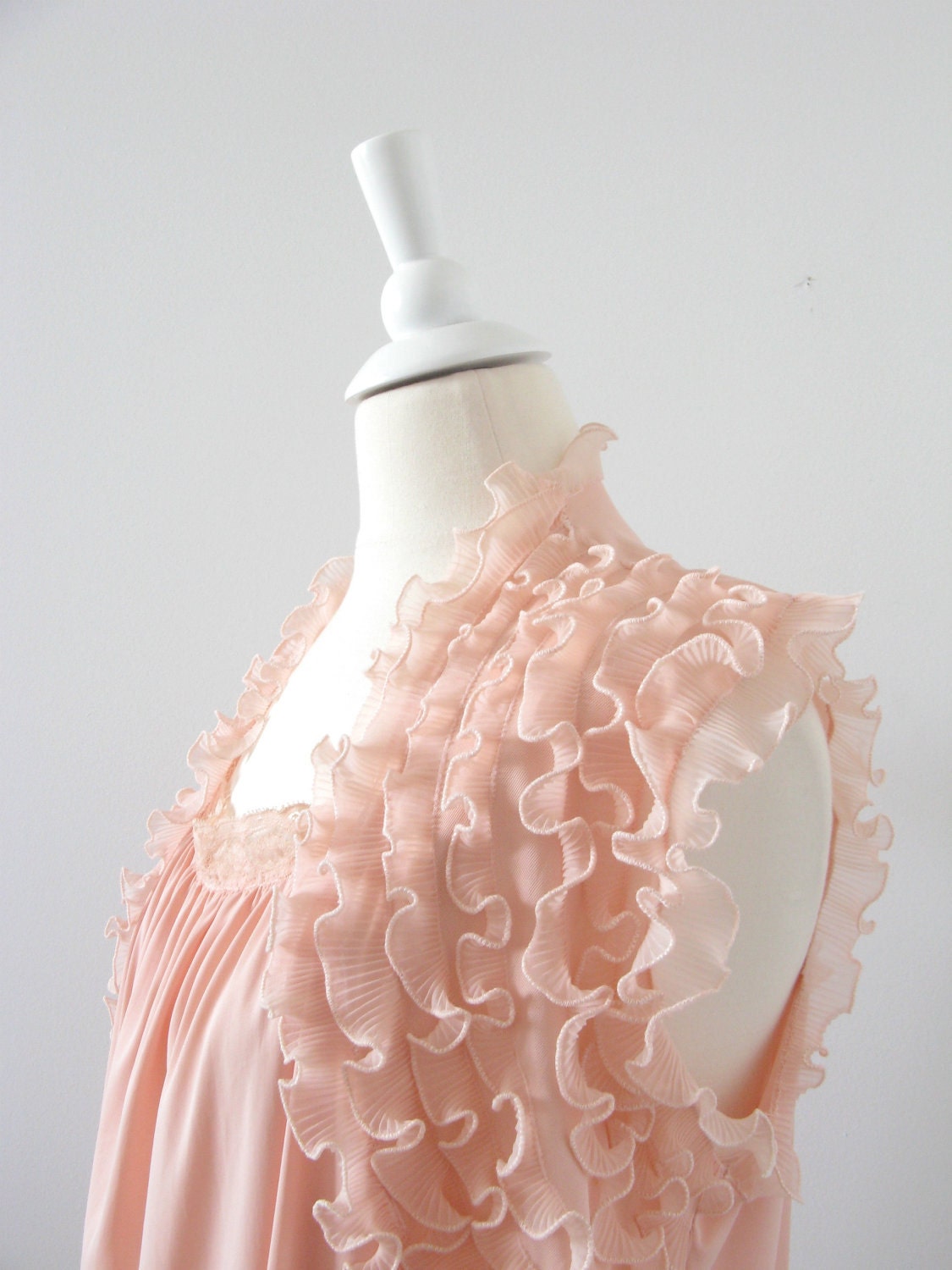 Vintage Plus Size Lingerie Nightgown 1960s with Ruffles Blush