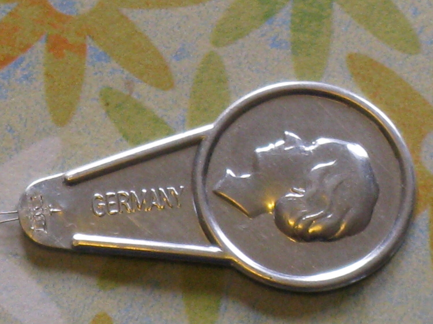 Vintage German Wire Needle Threader for Hand or Machine