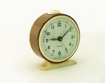 Vintage alarm clock, clock made in Russia, 70s brown / chocolate alarm clock, mechanical alarm clock