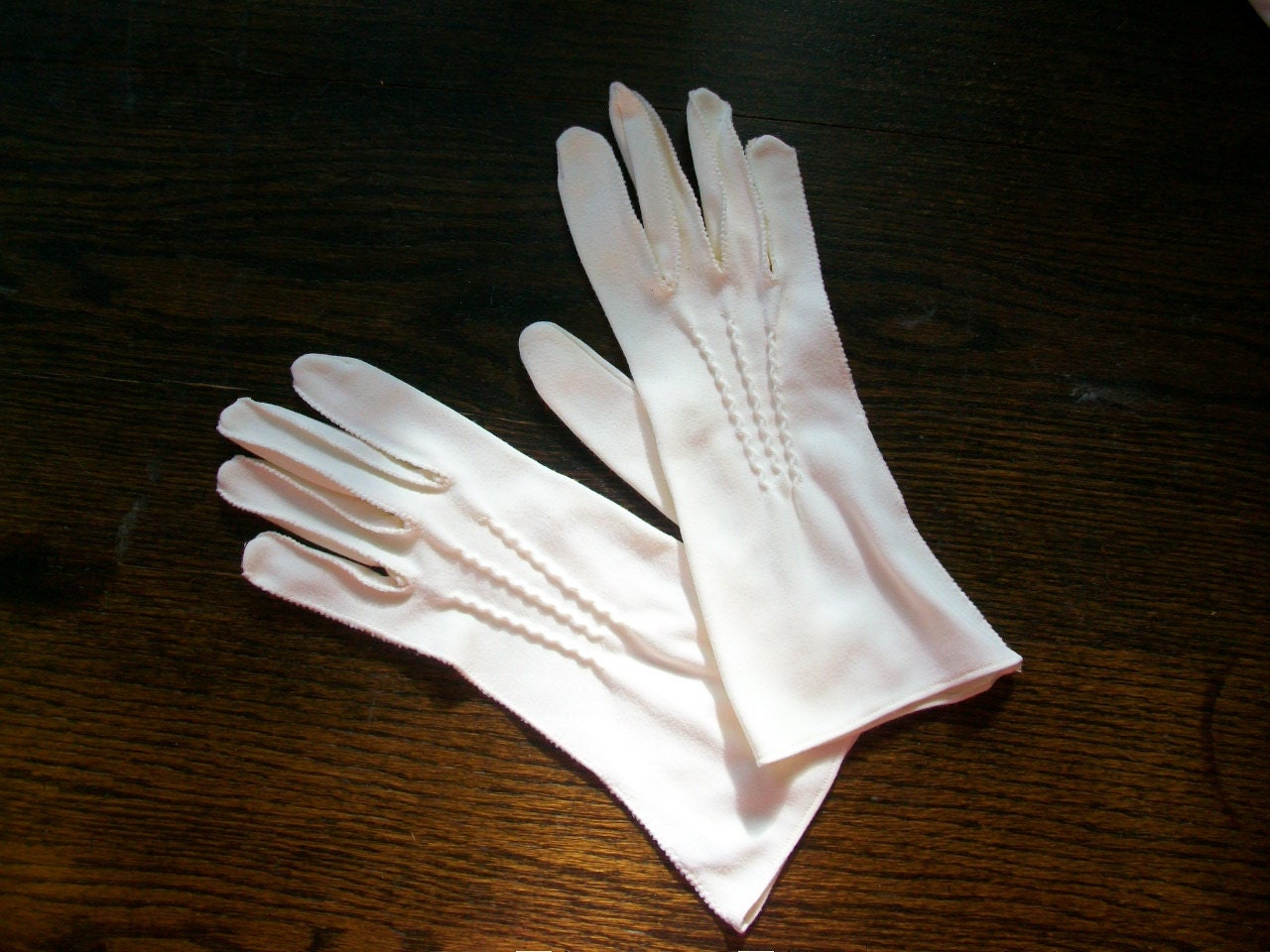 Vintage Womens White Gloves Jackie Kennedy Style
