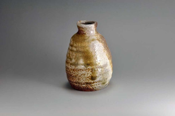 Shigaraki anagama ten-day anagama wood firing with natural