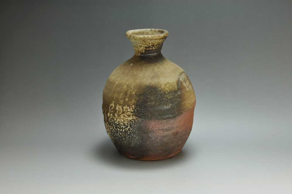 Shigaraki anagama ten-day anagama wood firing with natural