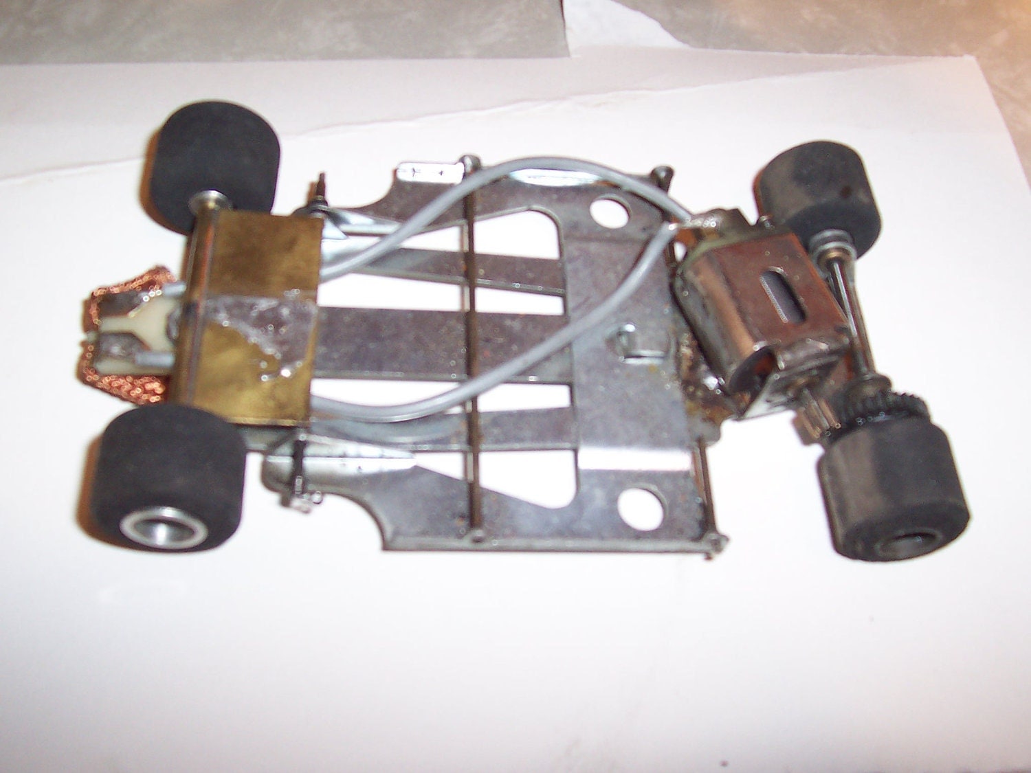 4 gear slot car chassis