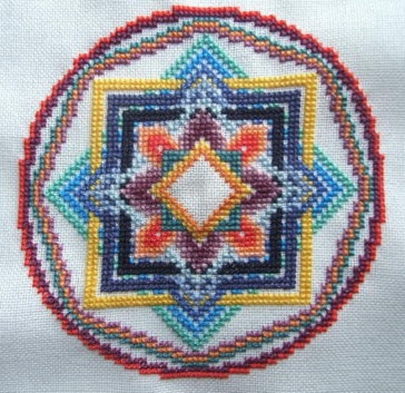 Download Ojo De Dios mandala pdf cross stitch chart / pattern Centred