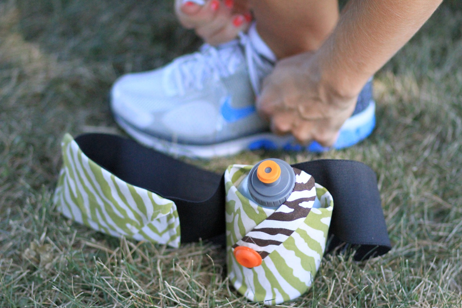 Fitness/Running Water bottle Belt Going Green with