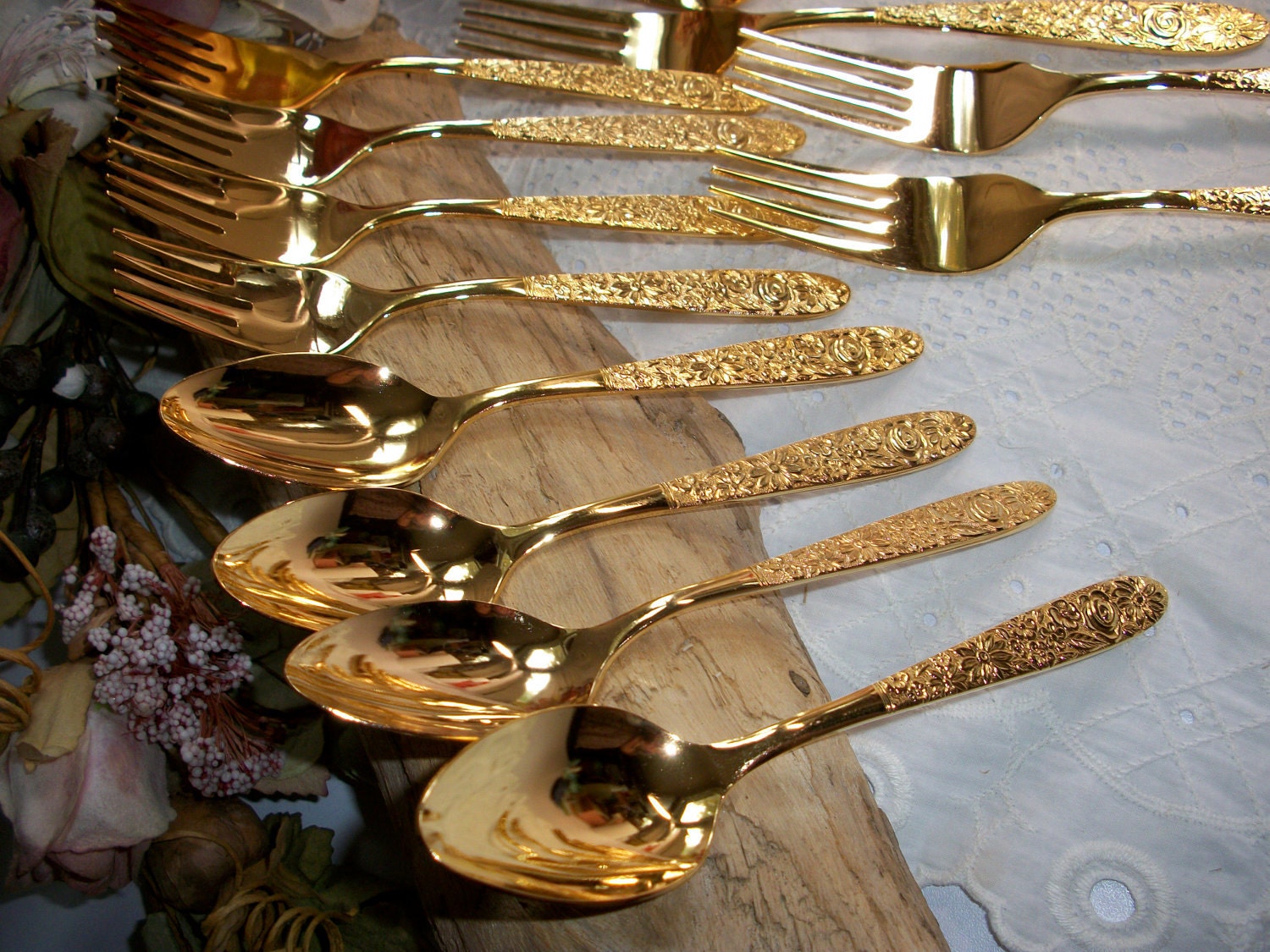 Vintage gold tone flatware flower design mint