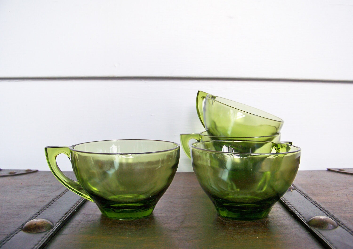 Green Glass Teacups cups Vintage Set of Four
