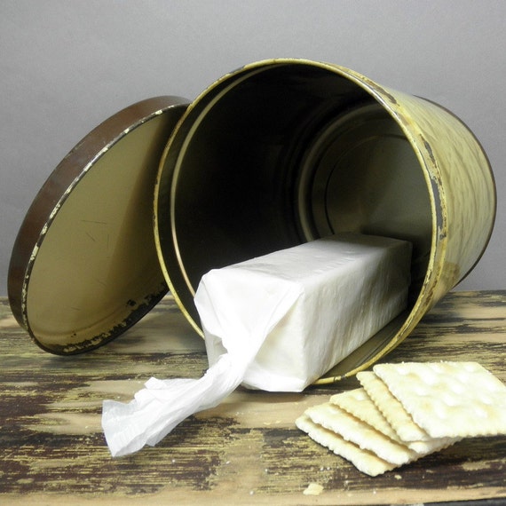 vintage Keebler Saltine Cracker Tin