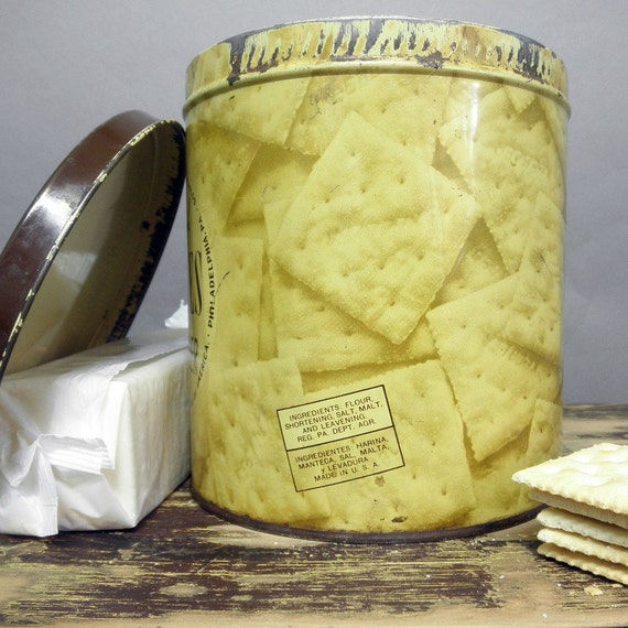 vintage Keebler Saltine Cracker Tin