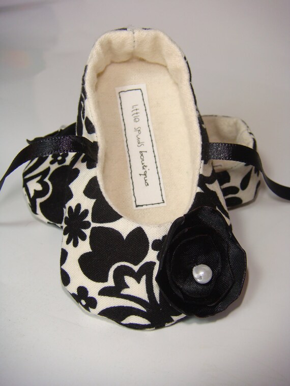 Items similar to Baby Girl/Infant Shoes, Ballet Style Slipper, Black and White Damask Print on Etsy