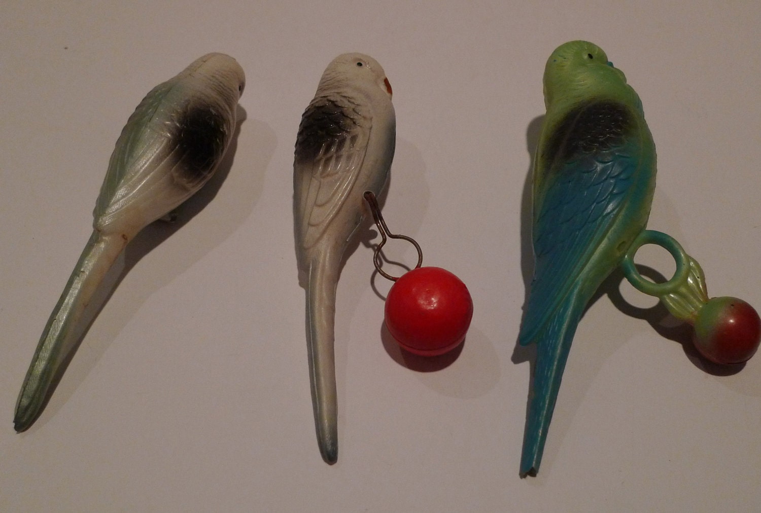 Vintage Parakeet Toy Plastic Birds 7 Plastic Painted Parakeets